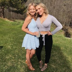 Like new nastygal crop tie front shirt